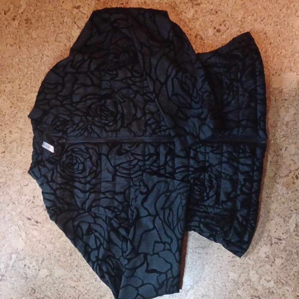 Fabletics Black Paola Floral Flocked Puffer Jacket L